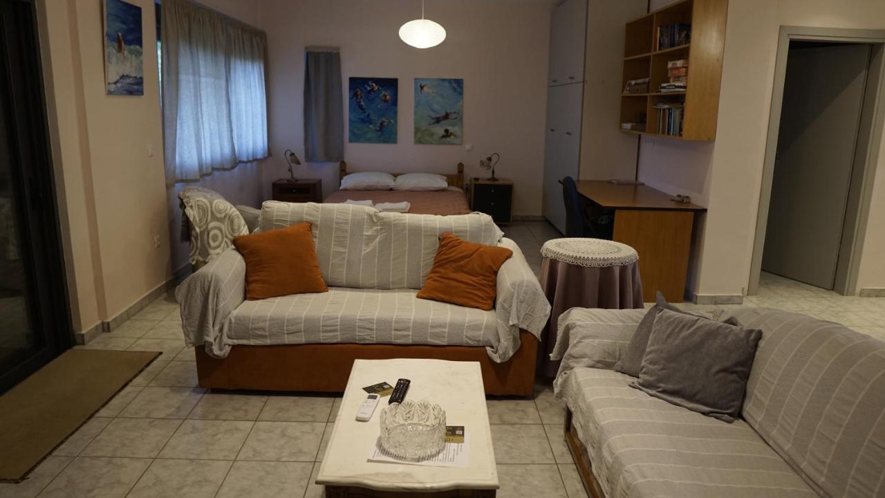 Romanos Patras Studio Экстерьер фото