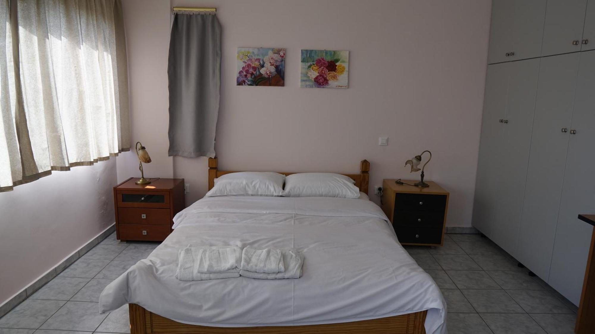 Romanos Patras Studio Экстерьер фото