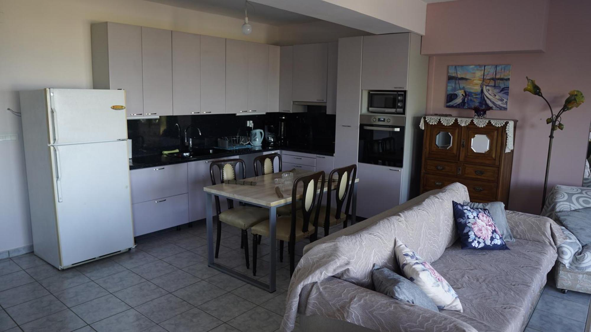 Romanos Patras Studio Экстерьер фото
