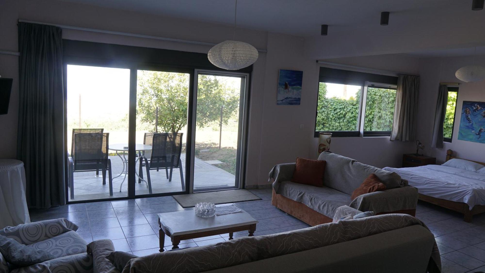Romanos Patras Studio Экстерьер фото